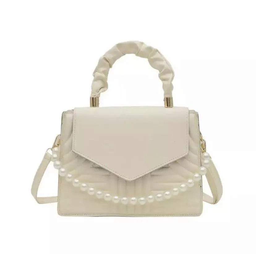 Simple Pearl Handbag - Image 3