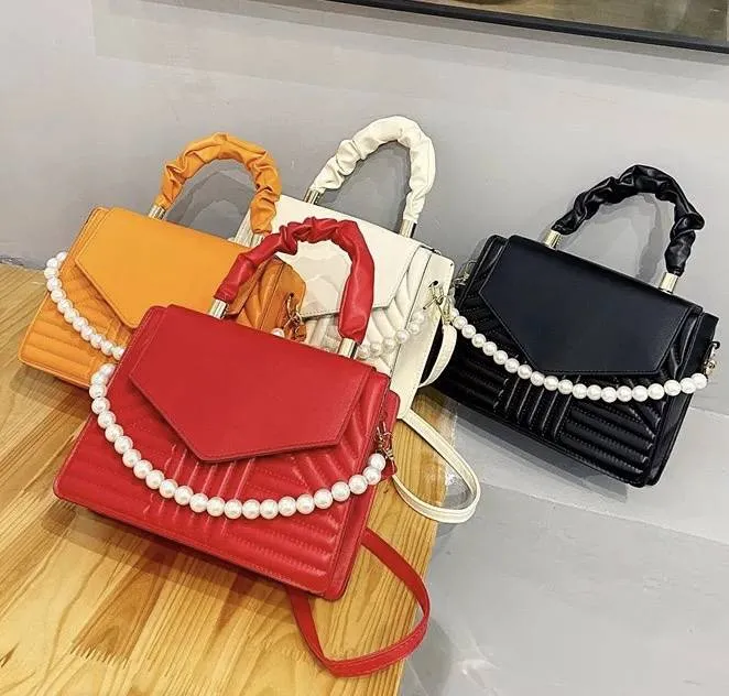 Simple Pearl Handbag - Image 2